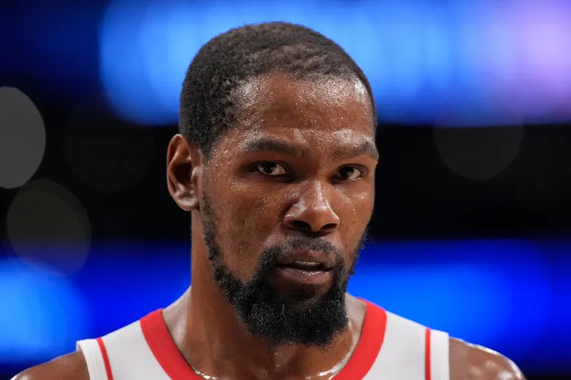 Statut de Kevin Durant incertain pour le match 4 contre les Lakers