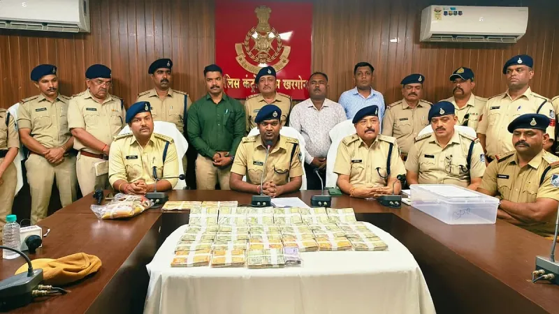 La police de Khargone arrête un membre du gang Kadiya Sansi pour vol de 23 lakh ₹