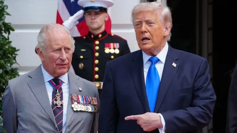 Fin de la visite d'État de Charles III et Camilla aux États-Unis ; plan de Trump pour le détroit d'Ormuz