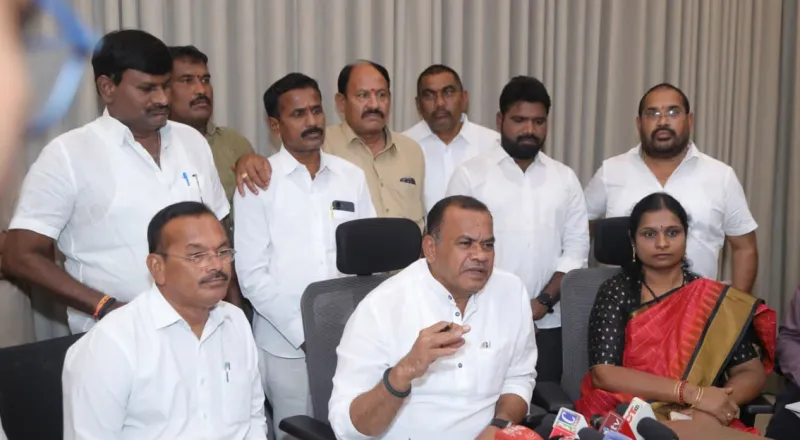 Komatireddy prédit 20 ans de règne du Congrès au Telangana