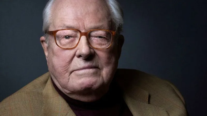 Le jardinier clandestin des Le Pen expulsé vers le Maroc