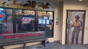 Procès d'expulsion du Little Red Hen reporté à septembre