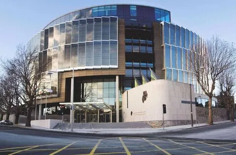 Un homme de 63 ans emprisonné pour viol d'un adolescent sur une plage de Waterford