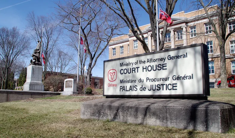 Homme condamné pour agression violente dans un conflit de voisinage