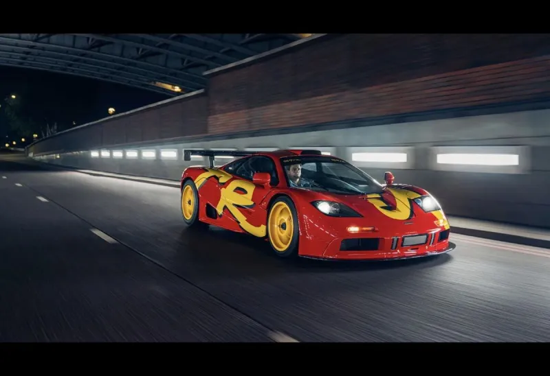 McLaren F1 GTR 'Pop Art' aux enchères