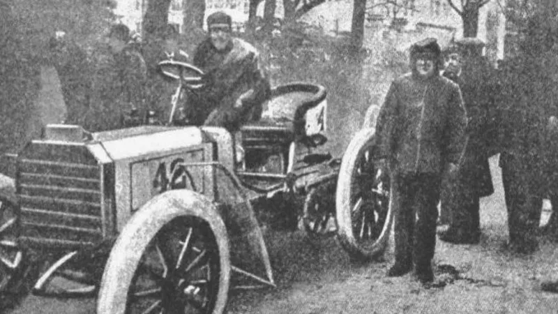 Mercedes 35 PS : La première voiture moderne en 1901