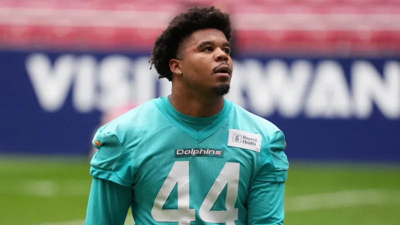 Entraînement des Dolphins à Madrid : mise à jour sur Chop Robinson