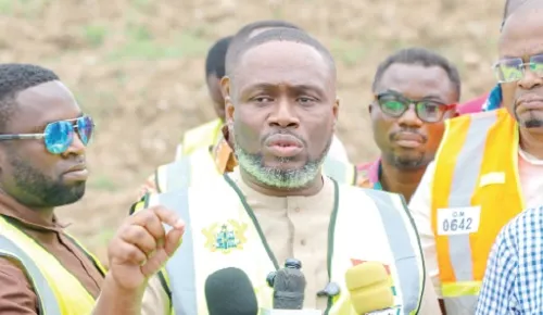 Le ministre met en garde les constructeurs sur les cours d'eau