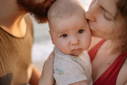 Les parents modernes adoptent des prénoms originaux : analyse d'une tendance