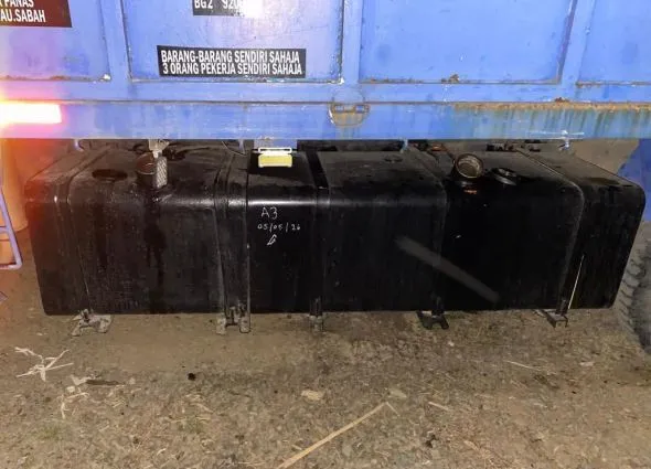 Camion modifié saisi dans une affaire de contrebande de diesel à Tawau
