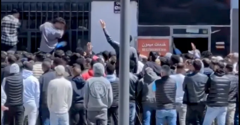 Le consulat du Maroc en Espagne pris d'assaut pour une régularisation