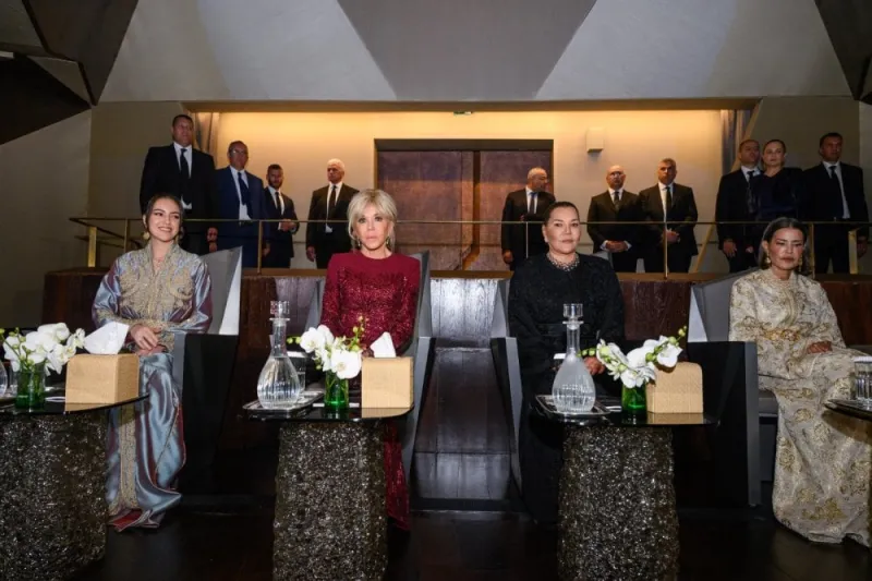 Princesses marocaines et Brigitte Macron à l'ouverture du Théâtre Royal