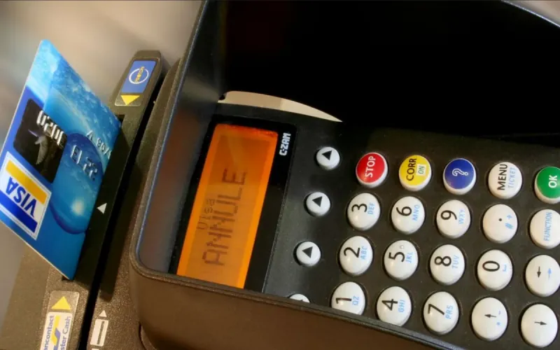 Frais carte au Maroc : les MRE payent plus