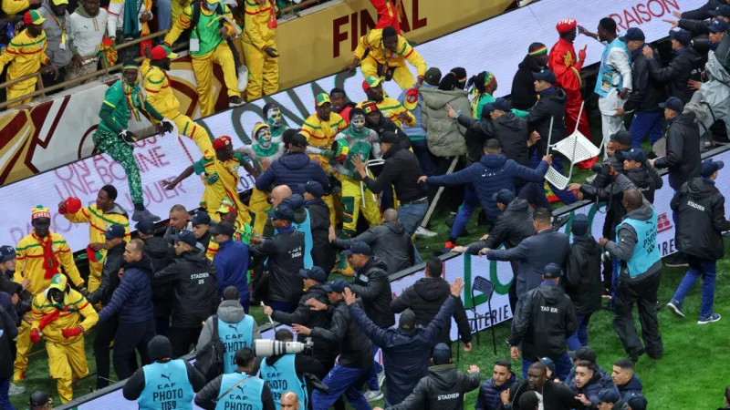 Le roi du Maroc gracie 15 supporters sénégalais