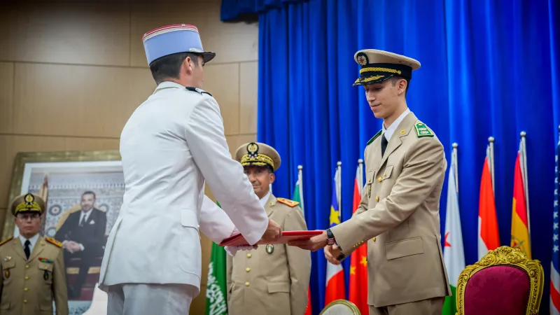 Le Prince Héritier préside la sortie des promotions de l'État-Major