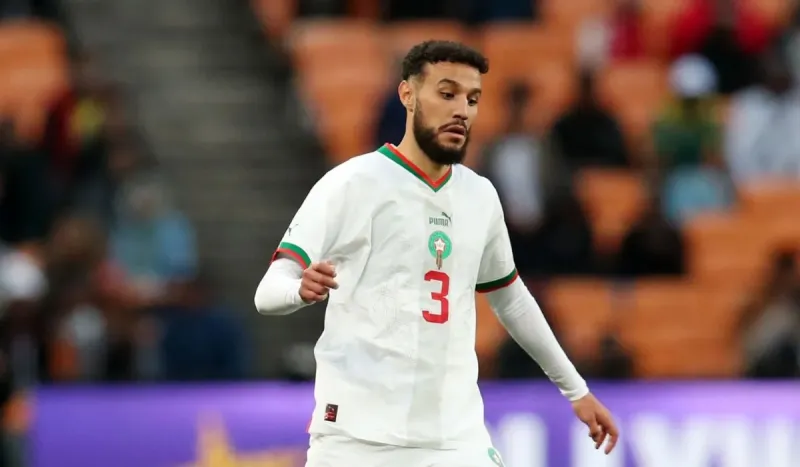 Mazraoui de retour avec le Maroc pour le Mondial 2026