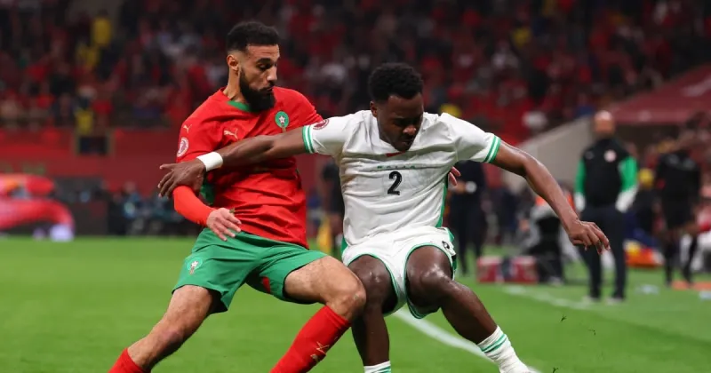 Mazraoui forfait contre le Brésil, sa Coupe du Monde incertaine