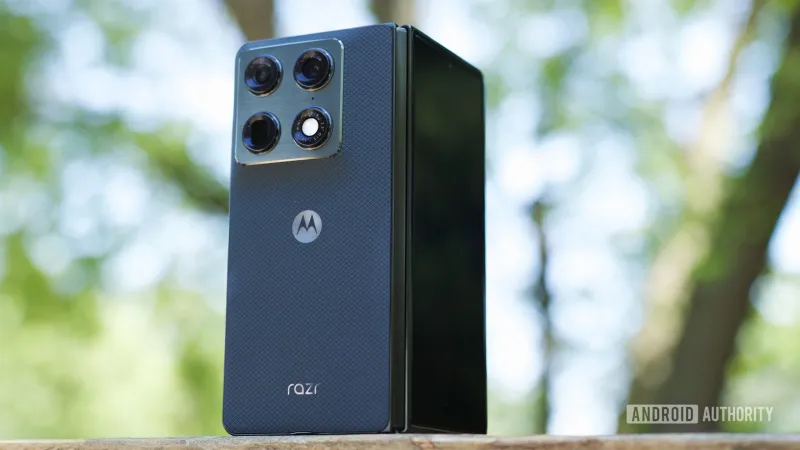 Motorola Razr Fold obtient Quick Share pour iPhone