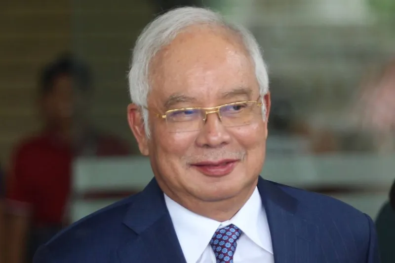 Najib en tête sur les réseaux sociaux, Syed Saddiq domine la génération Z