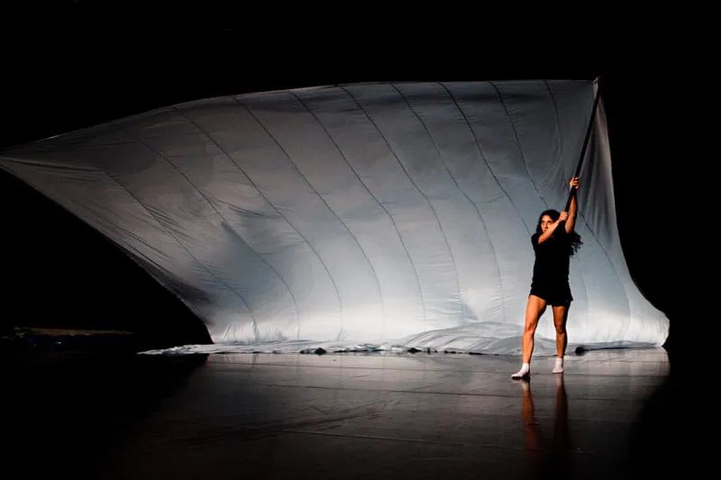 Pavillons nationaux mêlent théâtre, danse et performance