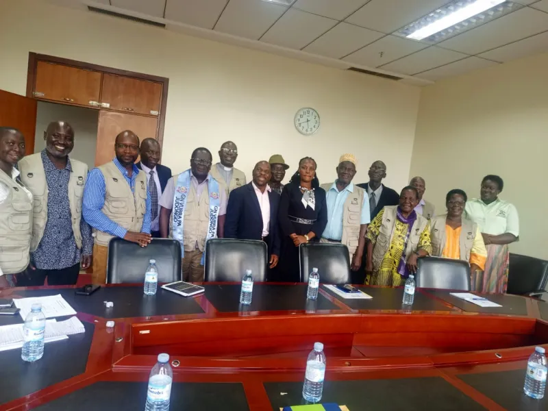 Rencontre des aînés de Nebbi avec l'OPM pour le développement