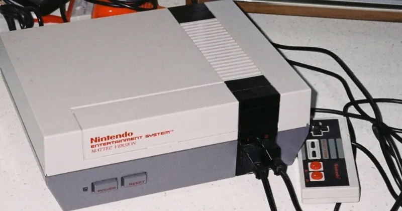 Un joueur NES veut jouer et critiquer chaque titre