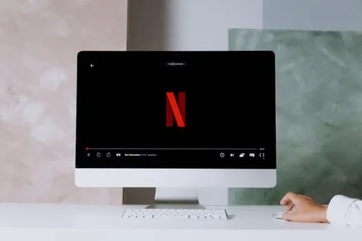 La série thriller 'Below' de Netflix sort le 8 octobre