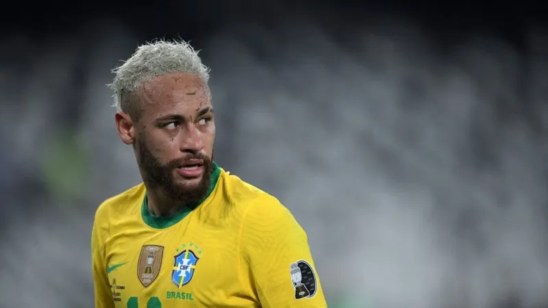 Neymar en Coupe du monde : controverse au Brésil