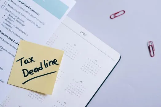 NIHE Missed Thousands of Emergency Repair Deadlines