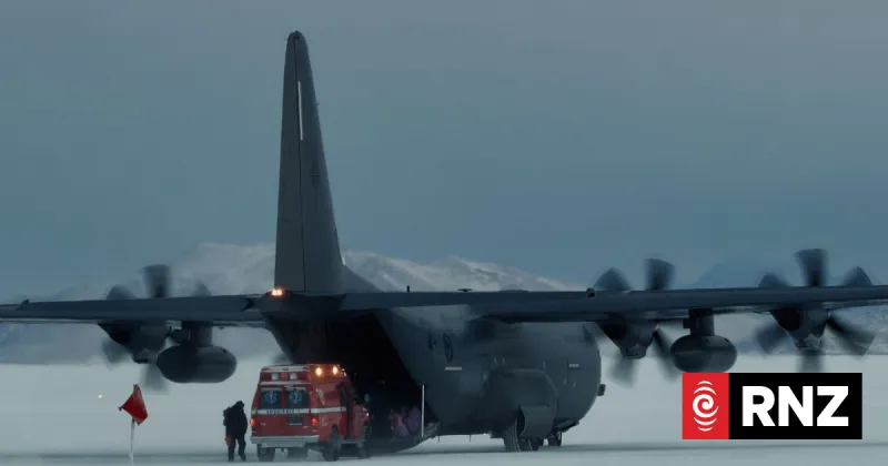 L'armée de l'air néo-zélandaise évacue un patient de l'Antarctique