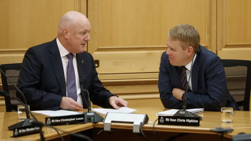 Sondage NZ : L'écart se resserre entre le gouvernement et l'opposition