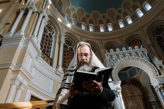 L'amateur de livres orthodoxes dont la librairie a touché les croyants