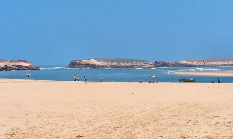 La plage de Oualidia obtient le Pavillon bleu pour 2026
