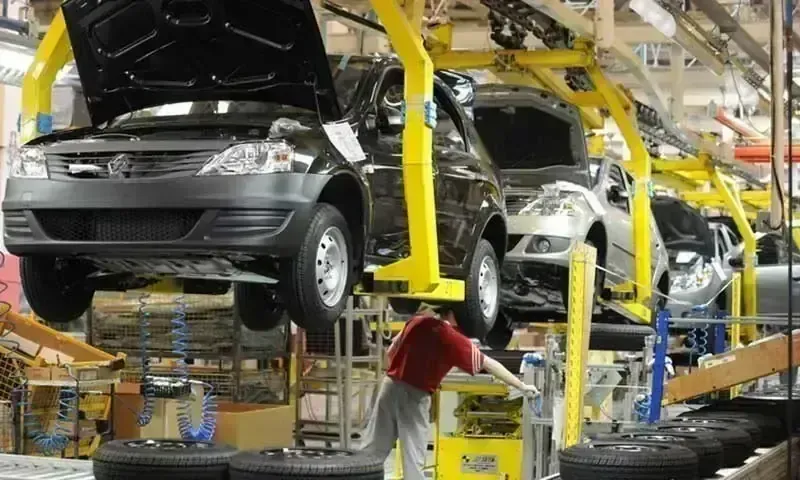 Pakistan Auto Industry Faces Tariff Policy Uncertainty