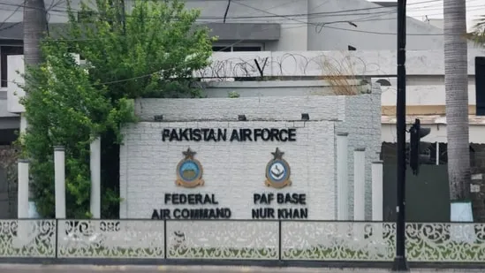 Le Pakistan a autorisé des avions iraniens à se garer sur ses aérodromes : rapport