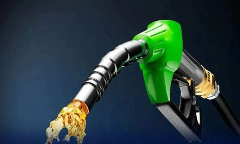 Le prix de l'essence au Pakistan augmentera de 4,75 roupies par litre