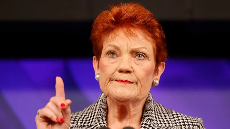 Banderole de Pauline Hanson transmise à la GRC