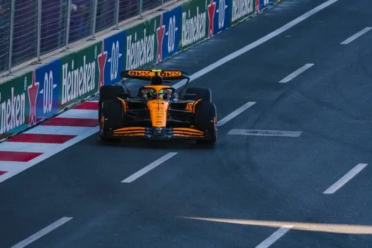 Piastri proche de la tête ; réparation McLaren limitée