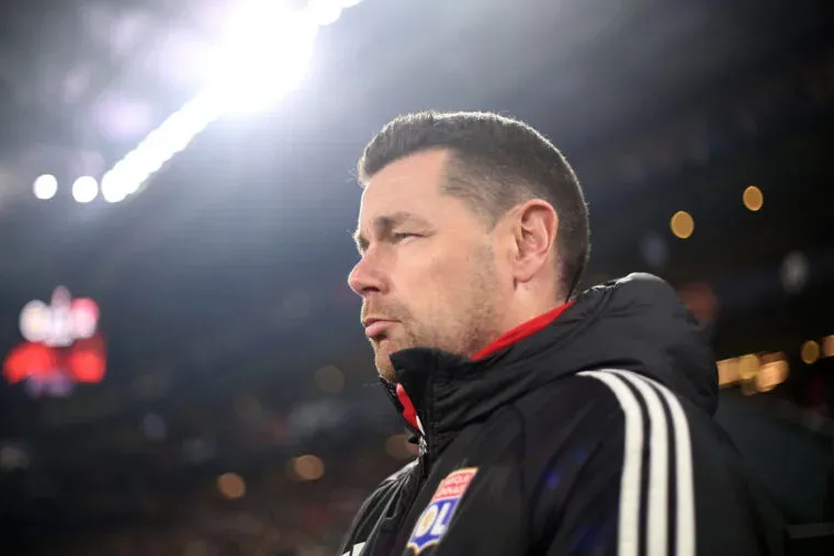 Pierre Sage nommé entraîneur de Crystal Palace pour trois ans