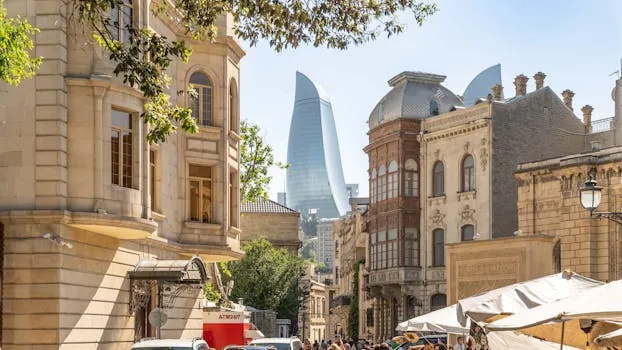 Le président Aliyev aborde l'emploi aux côtés du logement et de l'éducation