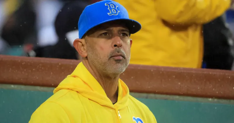 Les Red Sox congédient le gérant Alex Cora après une victoire de 17-1