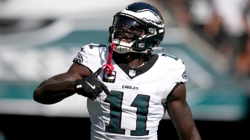 Rapport : Les Patriots n'échangent pas pour A.J. Brown des Eagles