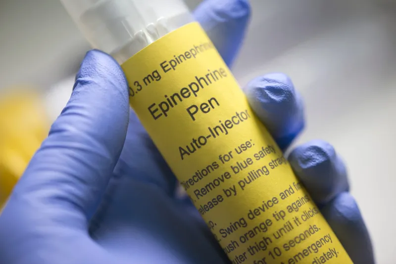 Défaillance respiratoire clé dans l'anaphylaxie alimentaire mortelle chez l'enfant