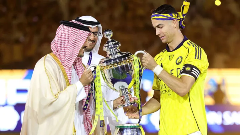 Un doublé de Ronaldo offre le titre à Al-Nassr