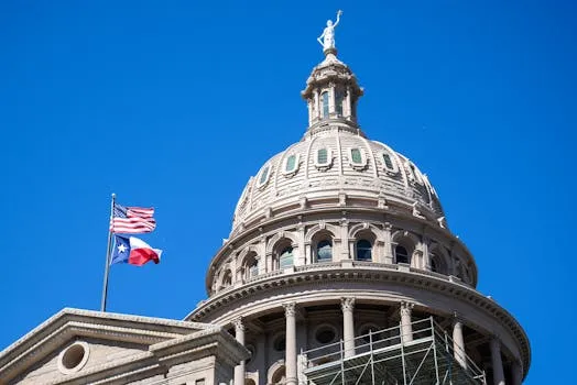Roy Lon Poage, 93 ans, décède ; ancien représentant américain du Texas