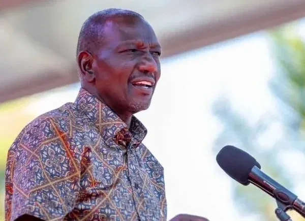 Ruto blâme les parents pour les incendies scolaires