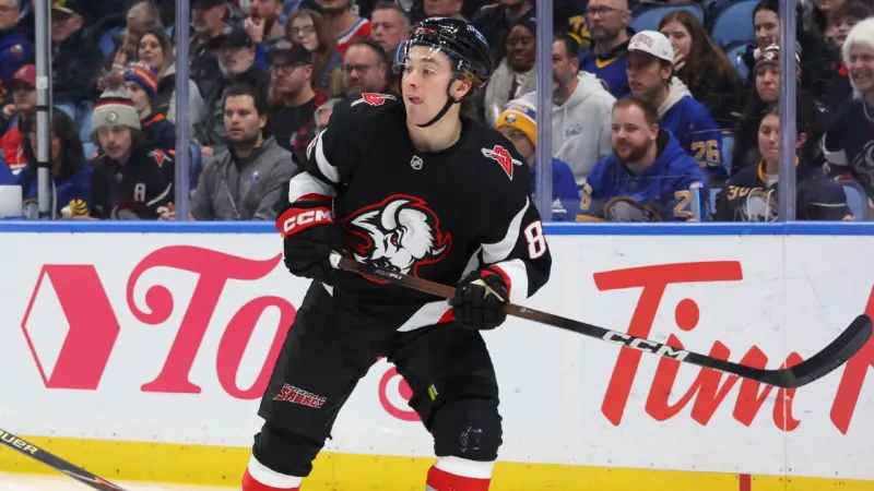 Ostlund des Sabres absent pour blessure au bas du corps