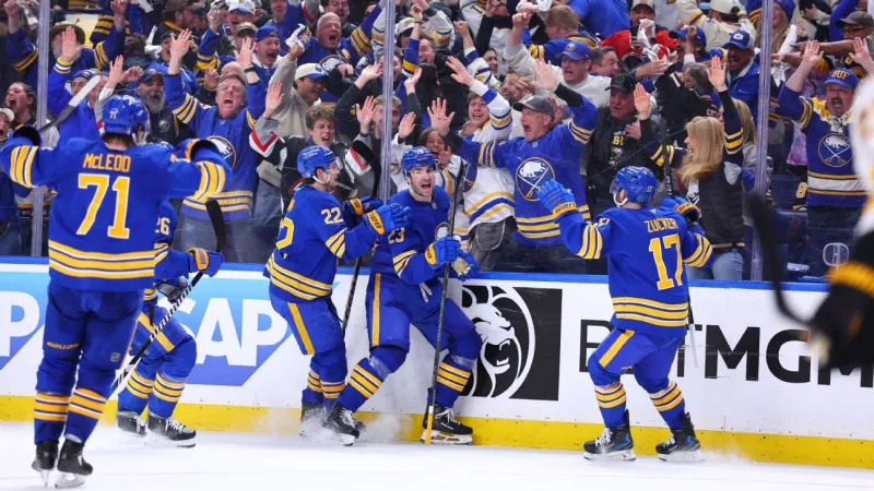 Les Sabres renversent les Bruins 4-3 dans le premier match des séries