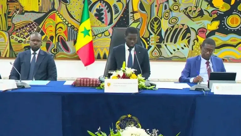 Sénégal : Diomaye lance des consultations, l'APR refuse