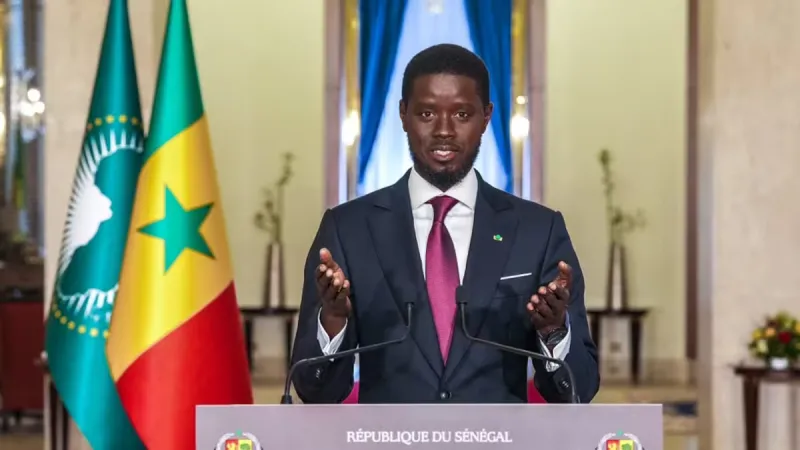 Le président sénégalais Faye ovationné pour mention de la CAN
